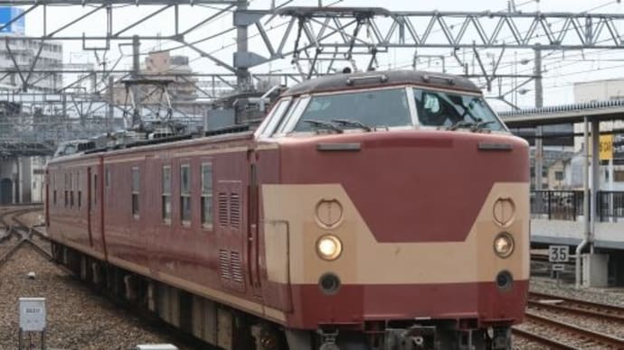 岡山の列車（クモヤ443電気検測車）