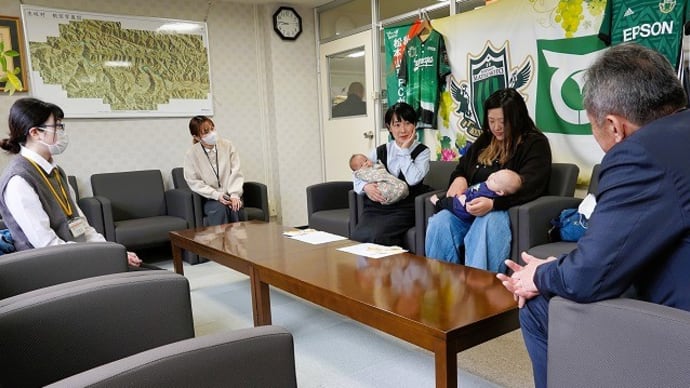 出産祝金贈呈&振興課事業現地確認&やまなみ荘定例会&下生坂上空からの風景