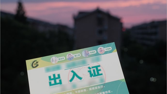 やったー外に出られるぞー