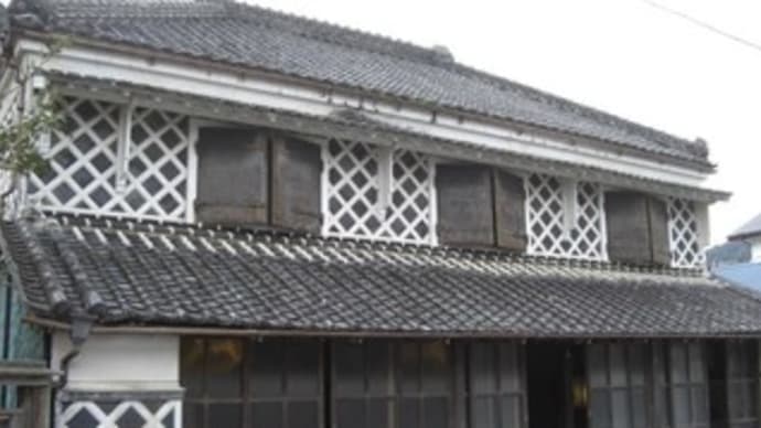 なまこ壁の町・伊豆文邸~夢の蔵 in 静岡県松崎町