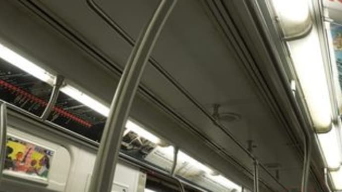 一部運行再開の地下鉄に乗りました