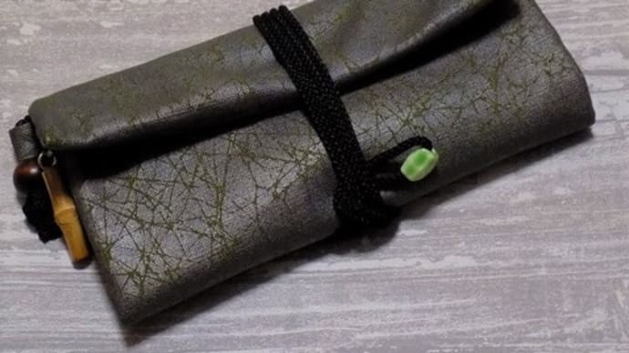 特別仕様の道中財布焼箔黒箔の納品