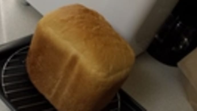 ハワイ島でもパンを焼く