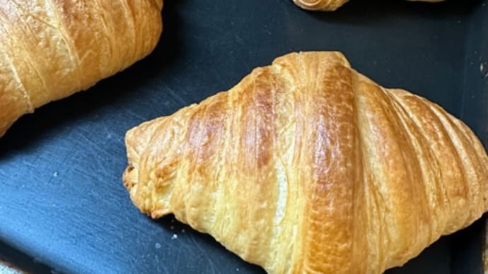 プレーンクロワッサン🥐