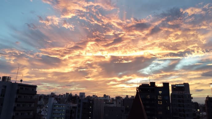 謎な雲