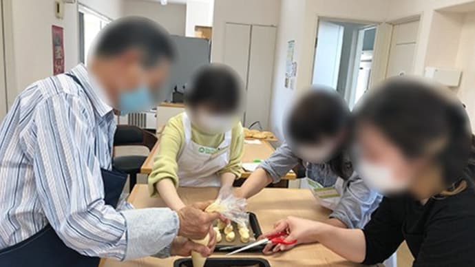 男性の生徒さんもいらっしゃるクラスの授業です。