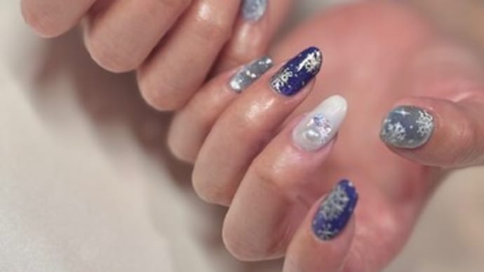 ブルー&ホワイト雪の結晶