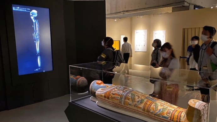 大英博物館ミイラ展、なんとCTスキャンで丸裸