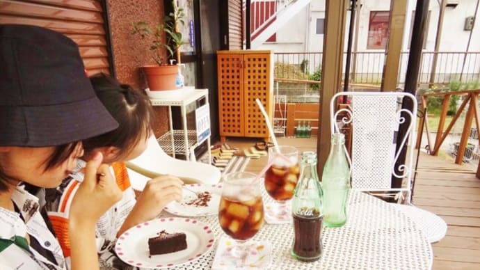 コーラがビンのコカ・コーラに