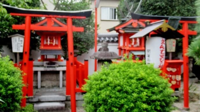 更にクイズラリーをしながらならまち遊歩、御霊神社まで