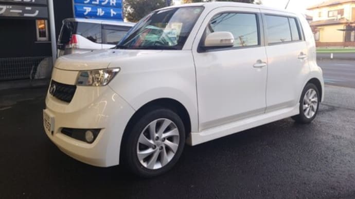 代車稼働中のトヨタ「bB」には他車流用のAWにスタッドレスを装着する予定!