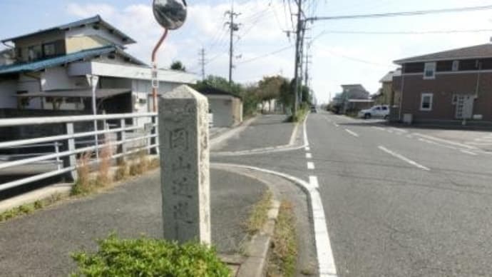 桜見物の駅・長利　（西大寺鉄道廃線跡を歩く）