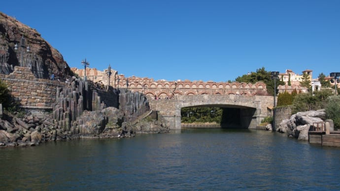 2月の東京ディズニーシー:蒸気船乗り場からヴェネツィアン・ゴンドラエリアへ PART2