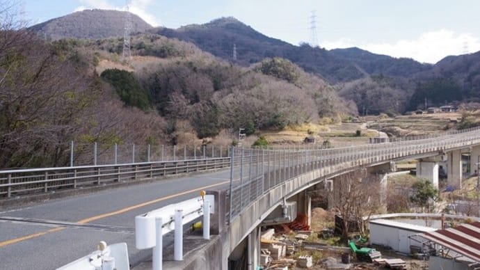 寒波の「ろくわたりの道」を歩く