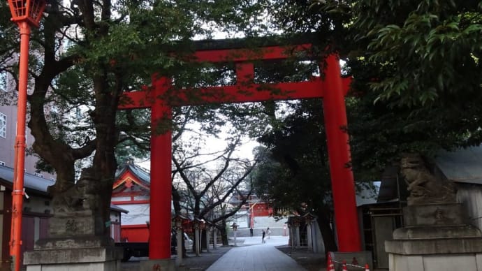 近くに来て時間があると立ち寄る花園神社！思い出すのは藤圭子とアングラ劇場！