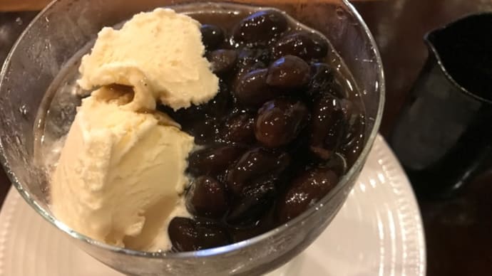 丹羽の黒豆を煮て、ゼリーに・・・20粒は枝豆の苗に