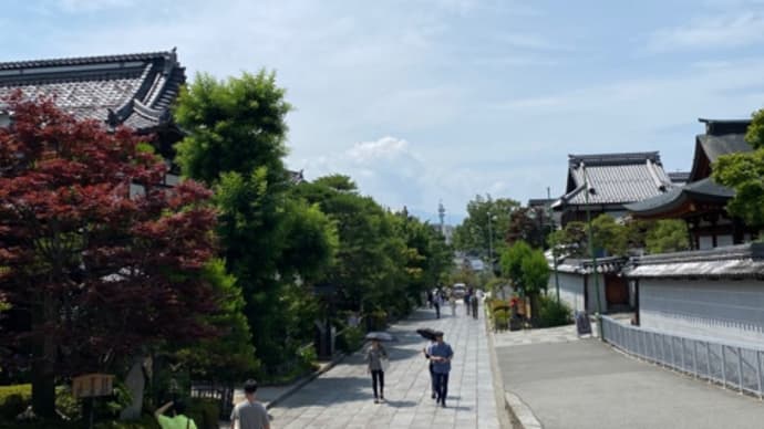 戸隠神社の奥社へ。