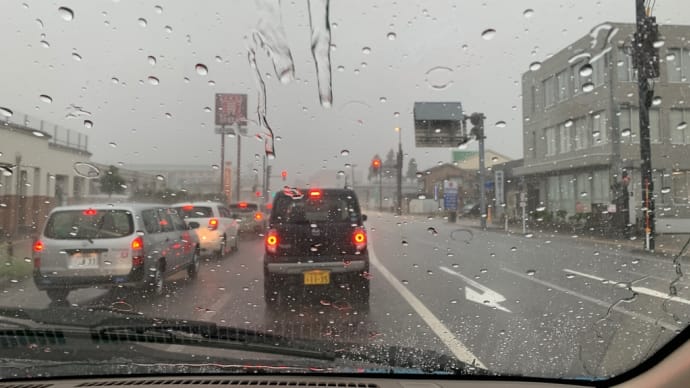 豪雨と晴天