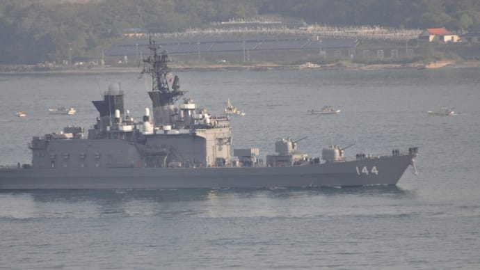 ＤＤＨ-１４４護衛艦くらま　 関門海峡　退役済