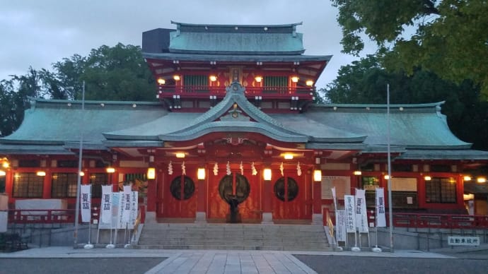 夜の帳(とばり)に富岡八幡宮に参拝