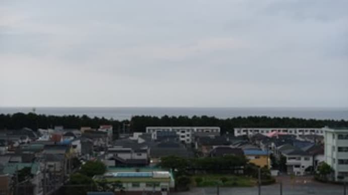 薄曇り