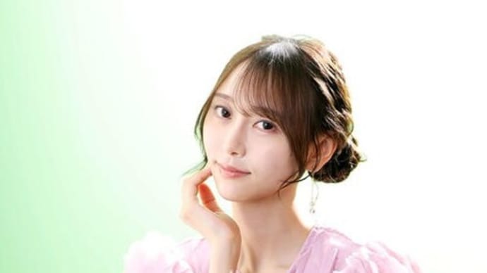 乃木坂46弓木奈於は「天使だったのか」 初写真集見れば分かる “シンデレラショット”も