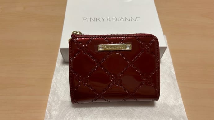 新しいお財布。。。