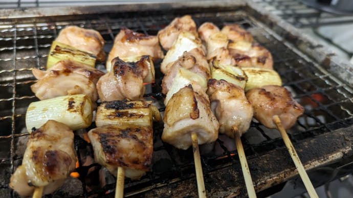 自宅で炭火焼き鳥するには、炎の恐怖を克服する勇気が必要。