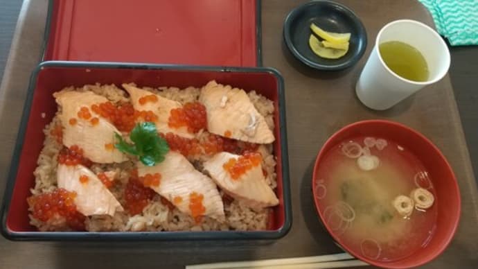 ◇閖上“食彩館フードコート”ではらこ飯~♪