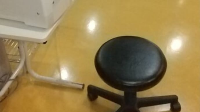 本日も浪速屋内プールで1200メートル泳ぎました。それでも身体障害者1級です。1200遊泳後の血圧は、144ありました。