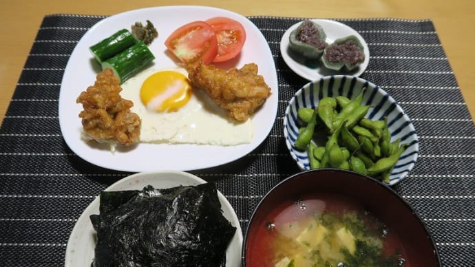 田舎定食、ほんと質素倹約一汁三菜、簡単安く旨く・・・庶民の味。