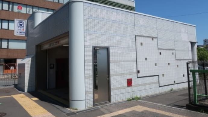 京都市交 三条京阪駅