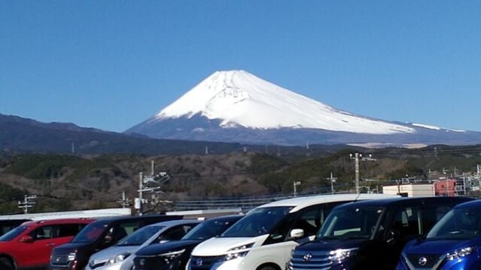240126_雪を抱いた富士山です