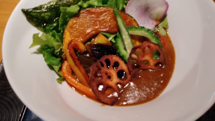 ビーガン料理のカフェ