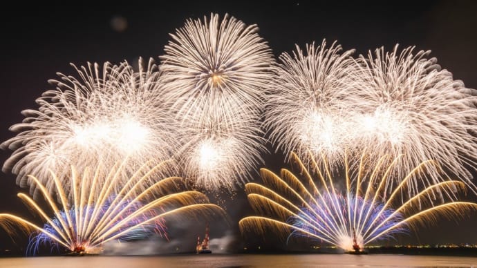べっぷクリスマスファンタジア初日の打上花火 その2 ~祝・別府市政100周年~ 2024/12/21