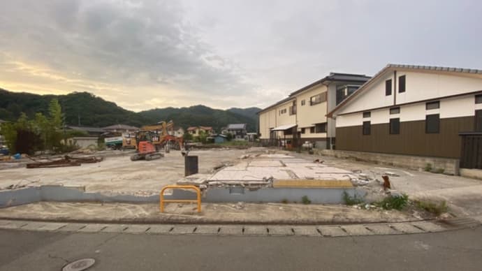 朝の散歩にて佐敷の町