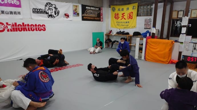(木)ブラジリアン柔術クラス20:00〜