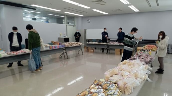 学生食糧支援