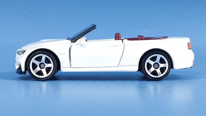 2020 BMW M4 カブリオレ(ホワイト)