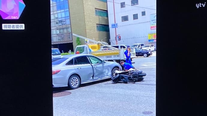 大阪で覆面パトカー（本物）にヴォケがスクーターで打つかり死亡
