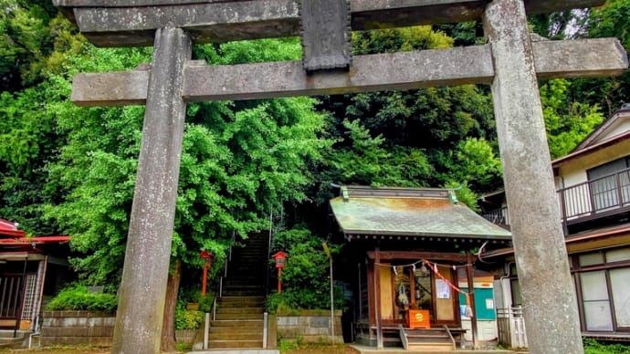 八坂神社、鎌倉道道標、冨塚八幡宮、秋葉神社、上方見附