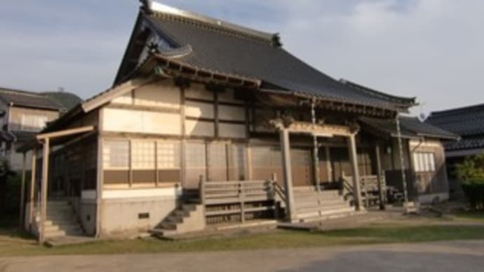 馬路(まじ)満行寺(まんぎょうじ)の鏝絵 in 島根県大田市仁摩町