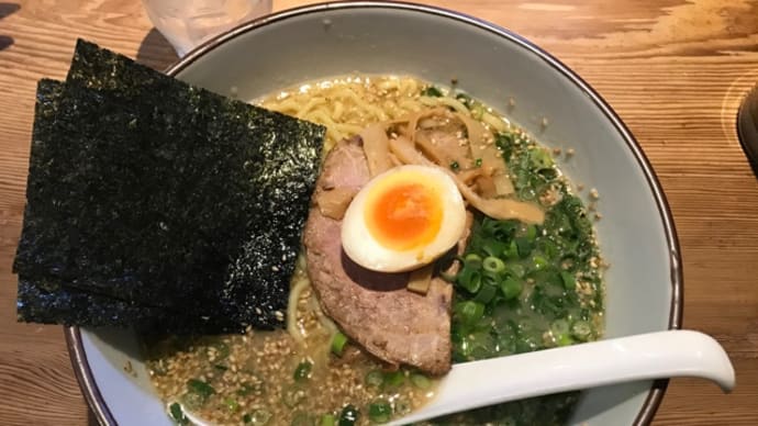 柚子胡椒がアクセントのラーメン