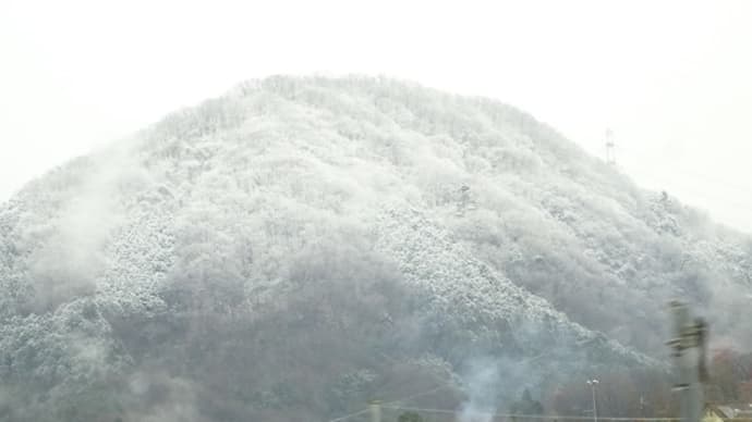 北丹沢のふもと　青野原の雪景色