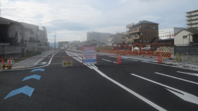 三菱電機伊丹製作所内を貫く幹線道路、完成間近の様子(後)
