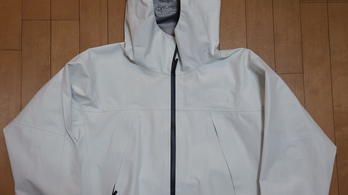 THE NORTH FACE Undyed GTX Jacket .