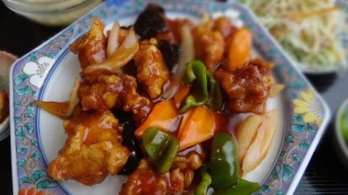 街の中華料理屋さんにて