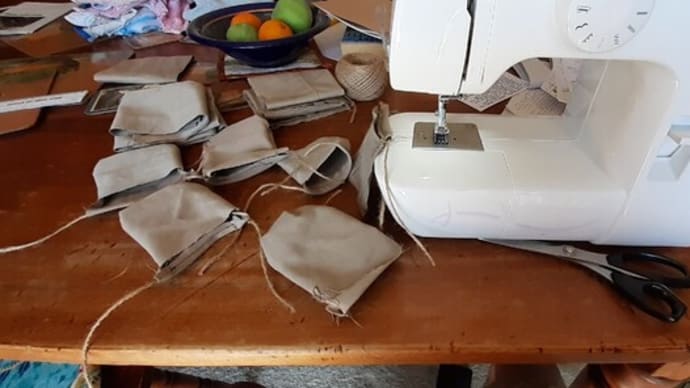 ミシンでイチジクのカバー作り