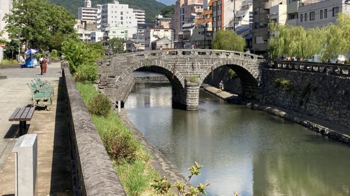 中島川を散策・・・