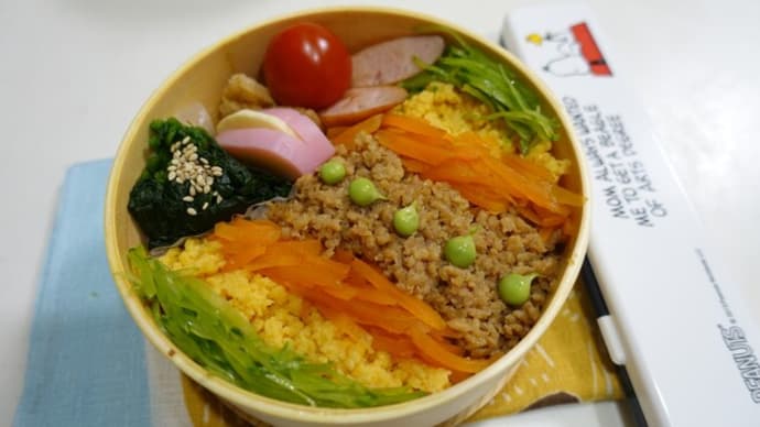 孫お弁当 そぼろ弁当